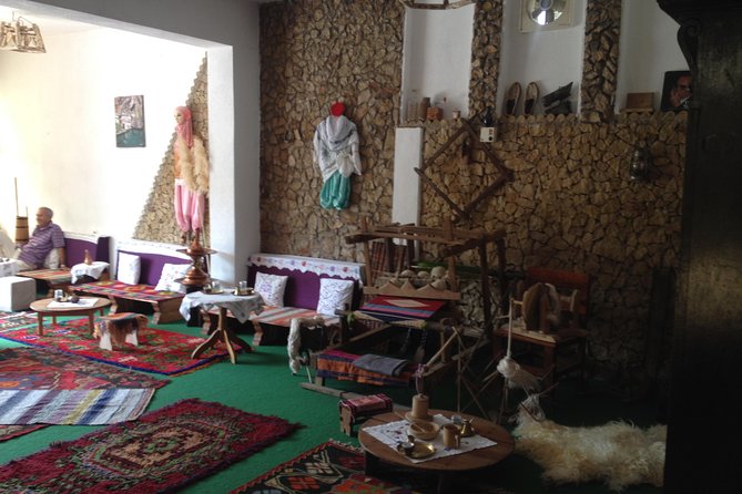 Authentic Antique Museum Home - Booking and Visitor Information