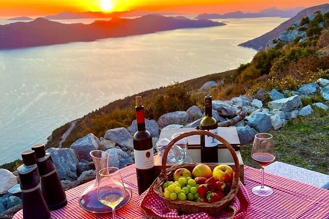 Authentic Private Viewpoint Wine&Dine Tour - Cancellation and Refund Policy