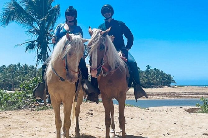 Beach and Mountain Overnight Horseback Riding Combo in El Seibo - Highlights and Amenities