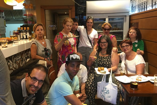 Bilbao: Gastronomic and Cultural Walking Tour With Tastings - The Sum Up