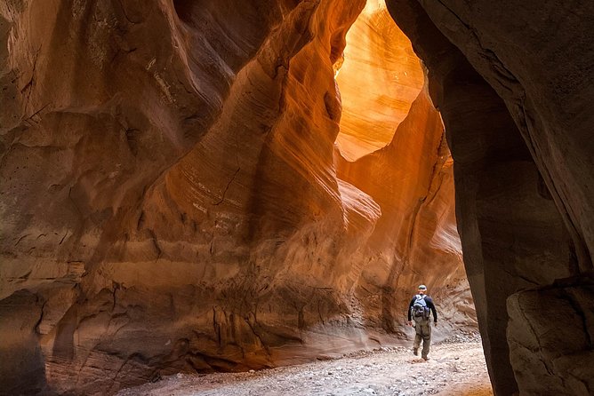 Buckskin Gulch Day Hike - Navigating the Slot Canyon