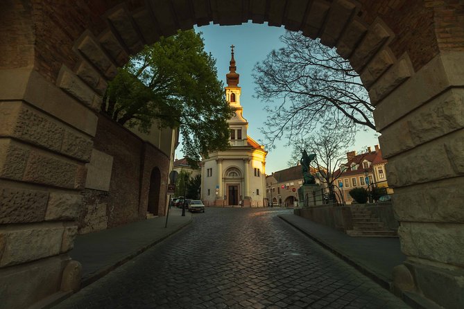 Buda Castle Quarter Walking Tour - Discovering Matthias Church