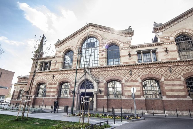 Budapest Private 4 Hour City Tour Experience With a Car / Van - Additional Information for Travelers
