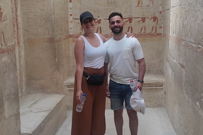 Cairo & Giza Highlights in Two Days With Private Tour Guide - Exploring Gizas Wonders