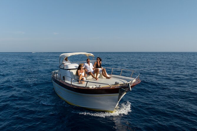 CAPRI & POSITANO From Sorrento - 28FT Boat - Boat Features and Amenities