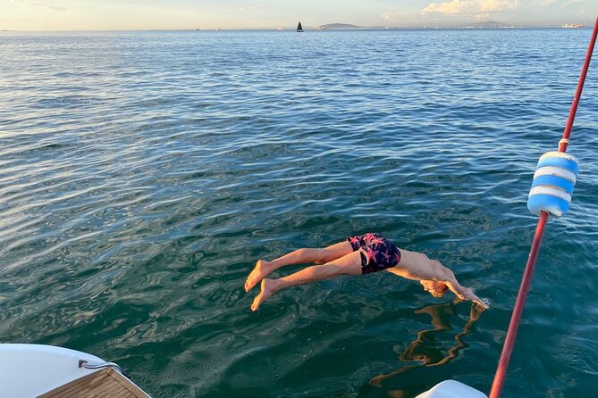 Catamaran Cruise in Cape Town - Customer Feedback and Reviews