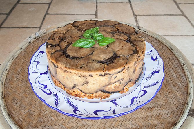 Cesarine: Small Group Pasta and Tiramisu Class in Sorrento - Class Duration and Size
