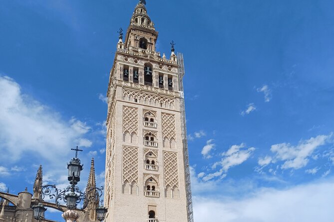 Contrasts of Seville - Pickup and Meeting Location Details