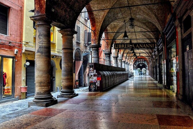 Discover Bologna an Amazing City - Admiring Basilicas and Cathedrals