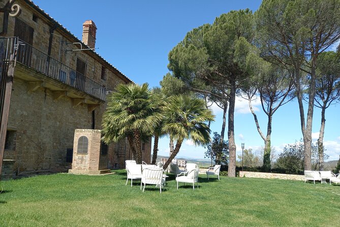 Discover the Hidden Gems of Val Dorcia by Vespa! - Discovering Hidden Gems