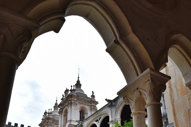 Discovering Fátima, Batalha Monastery, and Alcobaça Monastery - Discovering Batalha Monasterys Grandeur