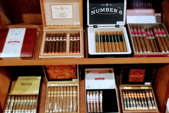 Don Lucas Cigars Factory Store and Souvenirs Guided Tour - Handmade Chocolate Factory Visit