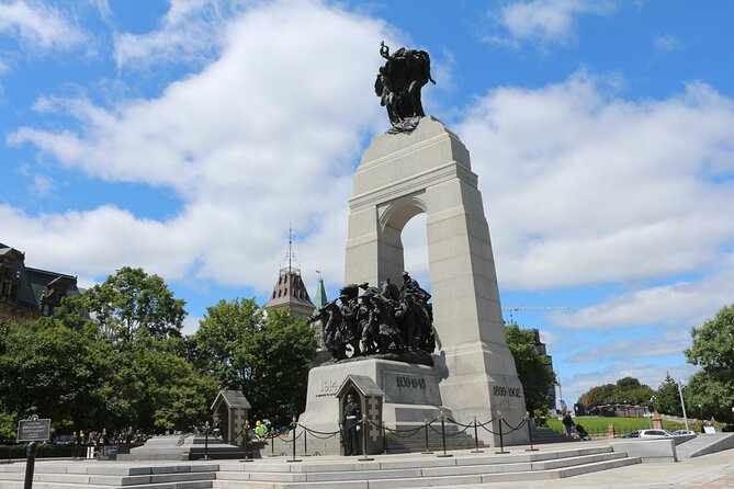 Downtown Ottawa: Private Investigator Quest Experience - Discovering City History