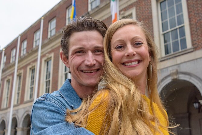 Dublin Love Story: Captivating Couples Photoshoot - Professional Photographer for Memorable Moments