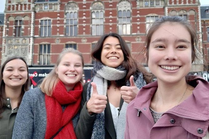 E-Scavenger Hunt Hoorn: Explore the City at Your Own Pace - Allowed Service Animals