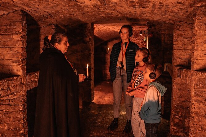 Edinburgh: Family-Friendly Ghost Tour - Preparing for the Tour