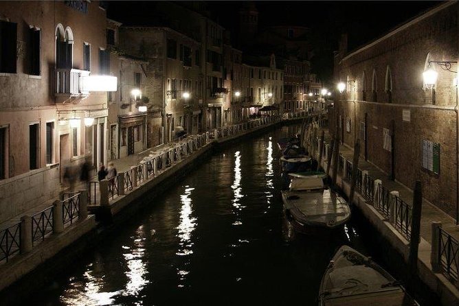 Explore the Mysteries and Secrets of Venice - Tips for Your Night Adventure