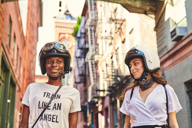 From Dumbo to Downtown - Iconic Brooklyn Bridge Experience