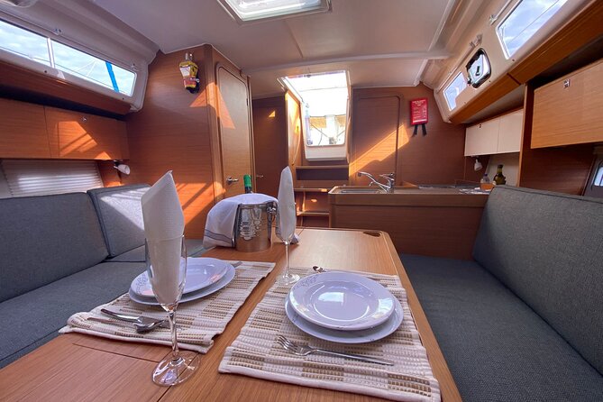 Full Boat Experience - Tróia and Setúbal Sailing & Sleeping - Sail to Tróia