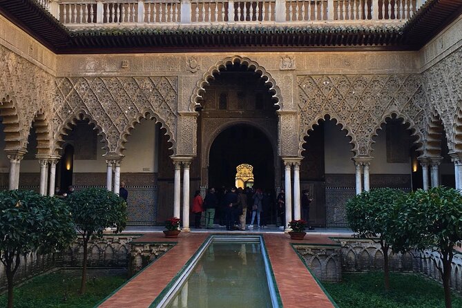 Full Day Private Tour in Seville - Exceptional Guide Expertise