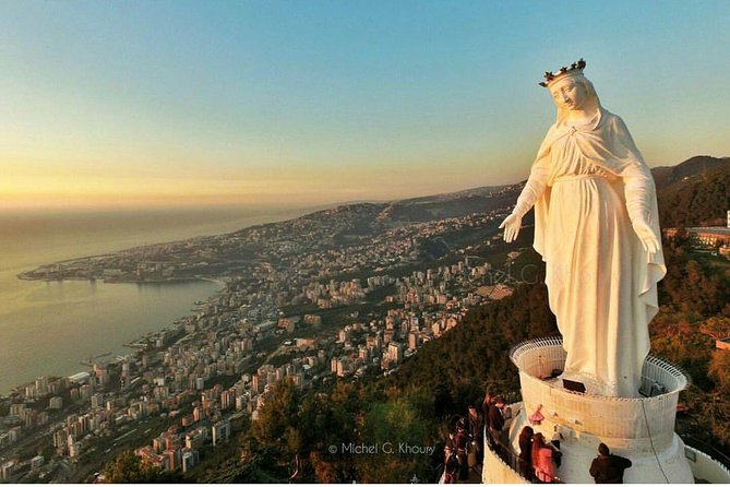 Full-Day Private Tour to Jeita Grotto, Harissa and Byblos - Exploring Jeita Grotto