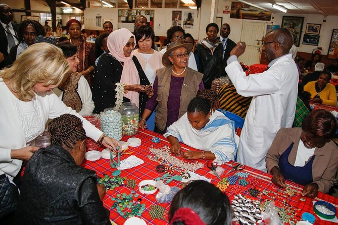 Giraffe Centre, Elephant Orphanage, National Museum & Beads Center - Giraffe Centre