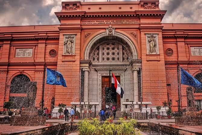 Giza Pyramids and Egyptian Museum Tours - Professional Guide and Fees