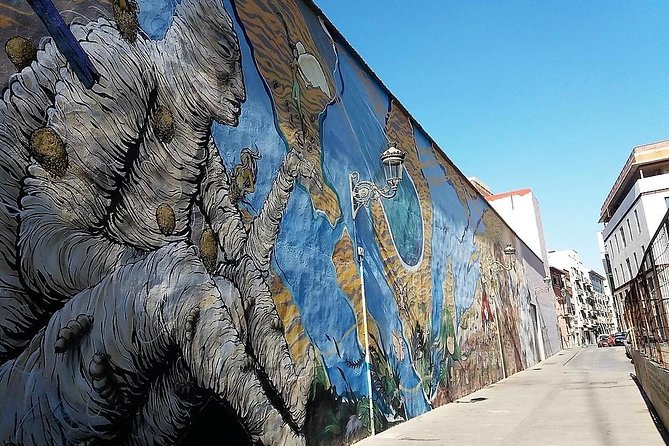 Grafiti Tour and Carmen Quarter - Includes Free Entry to Monuments