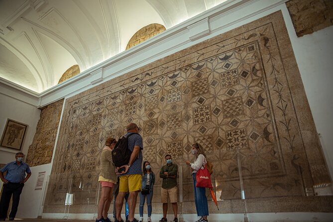 Guided Tour of the Mosque-Cathedral and the Alcázar of the Christian Monarchs - Highlights of the Experience