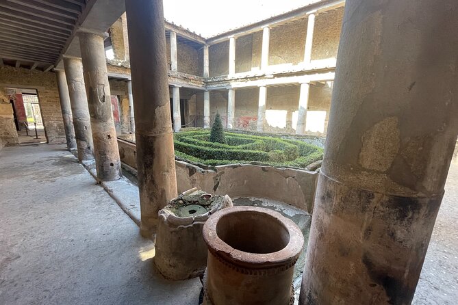 Guided Tour Pompeii and Vesuvius From Positano Skip the Line - Climbing Mount Vesuvius