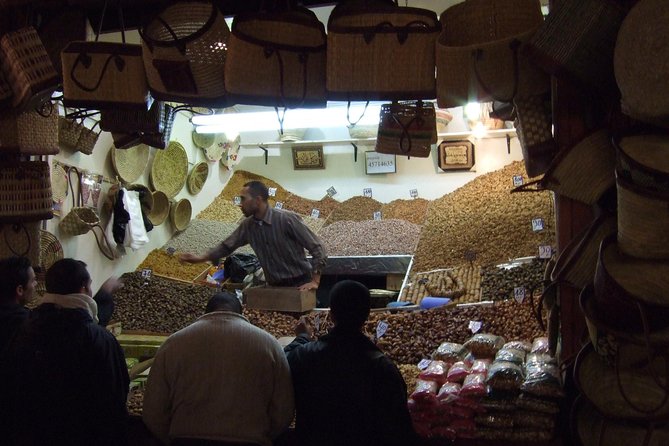 Guided Tour: Secret Garden and the Great Souk of Marrakech. - Booking Information
