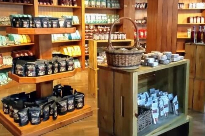 Guided Tour to Don Lucas Cigars Factory and Souvenirs Store - Product Crafting