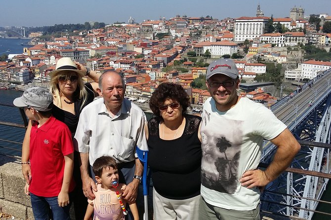 Half Day Porto and Beach Side Small-Group Tour With Tastings - Exploring Ribeira and Foz