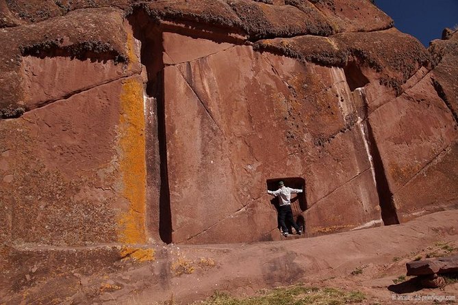 Half Day Tour Portal Aramu Muru From Puno - Exploring Portal Aramu Muru