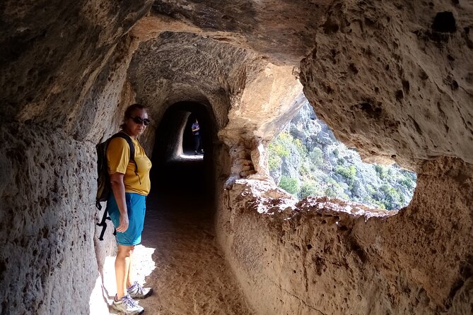 Hike to the Roman Aqueduct Peña Cortada - Accessibility and Recommendations