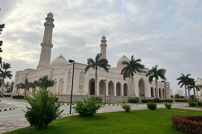 Historical Salalah City Tour With Nature, Culture, Food, Shopping - Accessibility Features