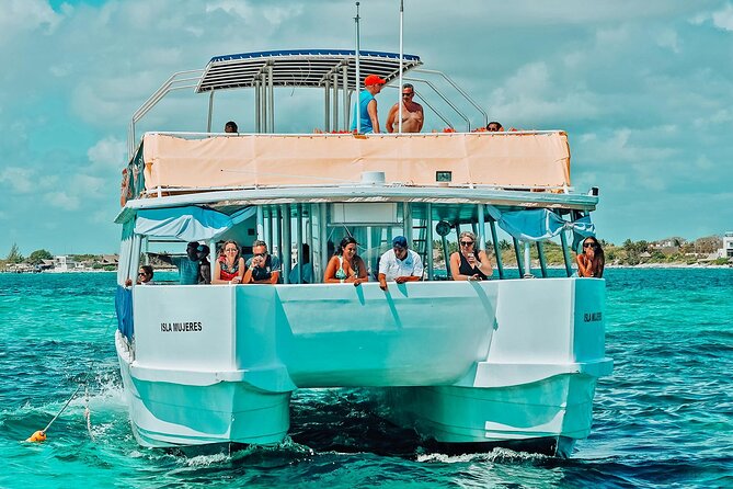Isla Mujeres, Snorkel, Lunch & Pick up From Cancun to P.Morelos - Shopping Opportunities