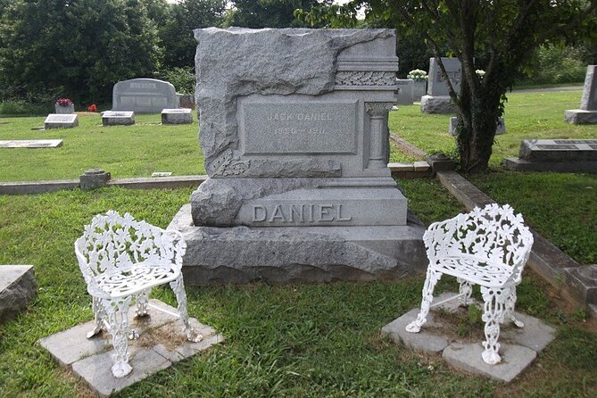 Jack Daniel Distillery Tour With Lynchburg & Worlds Longest Bar - Highlights and Praise