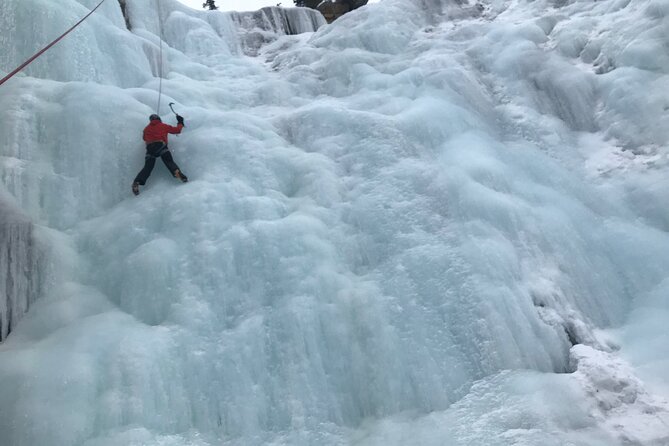 Jasper Ice Climbing Experience - Maligne Canyon Exploration