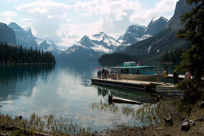 Jasper National Park Tour: Maligne Valley, Medicine Lake and Spirit Island - Wildlife Spotting Opportunities
