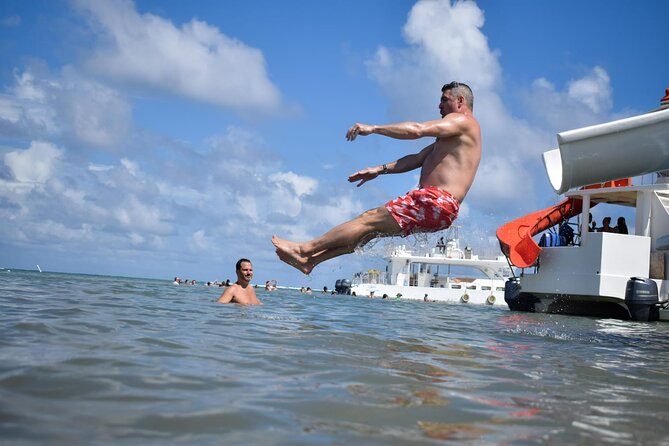 Jelouma Party Boat Bavaro Punta Cana - Beverages and Snacks