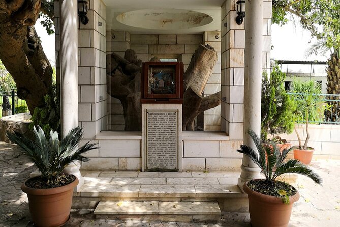 Jericho, Jordan River, Mt. Temptation, and Dead Sea Tour From Tel Aviv - Tour Requirements and Recommendations