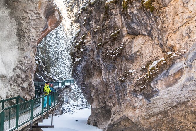 Johnston Canyon Icewalk From Banff AM - Highlights of the Guided Tour