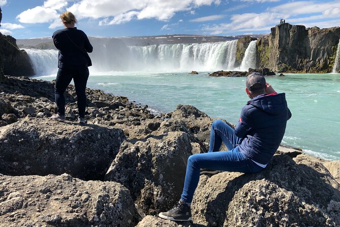 Lake Myvatn Private Day Tour Mývatn, Godafoss Waterfall for Cruise Ships - Exploring Godafoss Waterfall