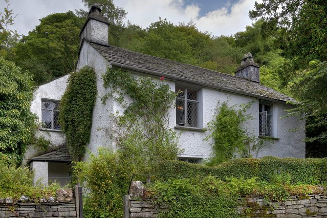 Lakeland Literary - Full Day - Up to 8 People - Exploring Beatrix Potters Home