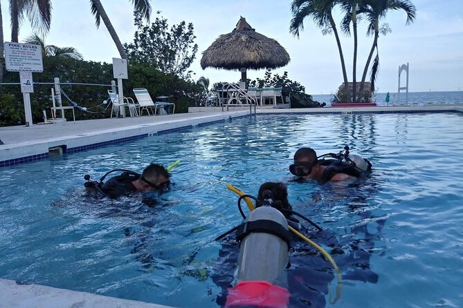 Learn to Scuba Dive With a Professional Instructor in Key Largo - All Inclusive - What to Bring for Diving