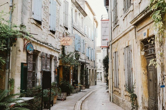 Les Baux De Provence: Wine Day Tour: 8 Hours - Pricing Details