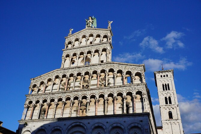 Lucca: Walking to Discover the City of 100 Churches - Engaging Storytelling