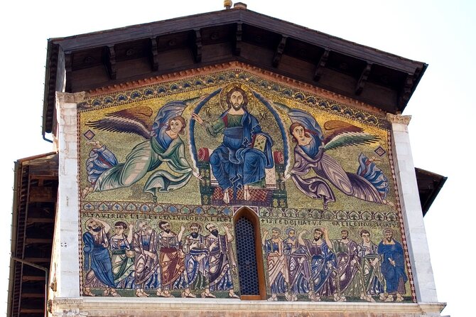 Lucca: Walking Tour of the City Centre and the Walls - Tour Duration and Group Size