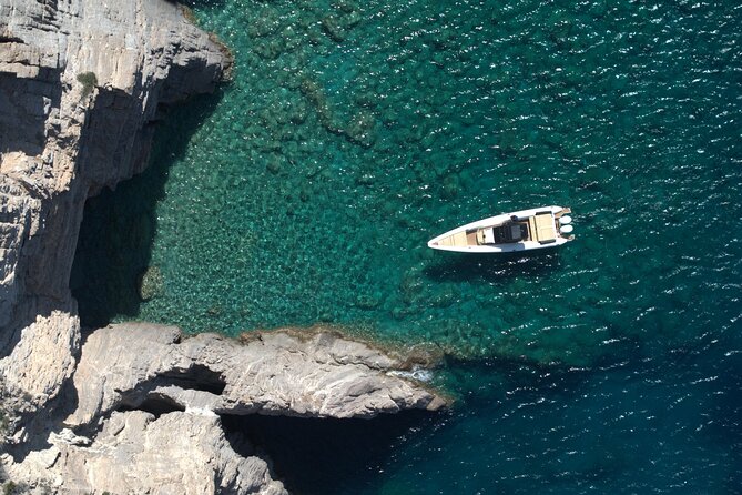 Luxury Day-Cruise From Paros to Blue Lagoon-Antiparos-Despotiko - Crew and Staff